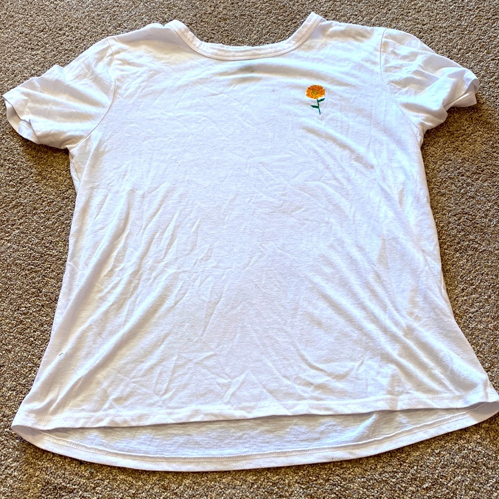 Forever 21 white t-shirt with flower size medium